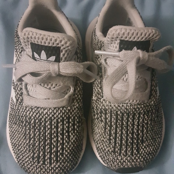 adidas baby tennis shoes